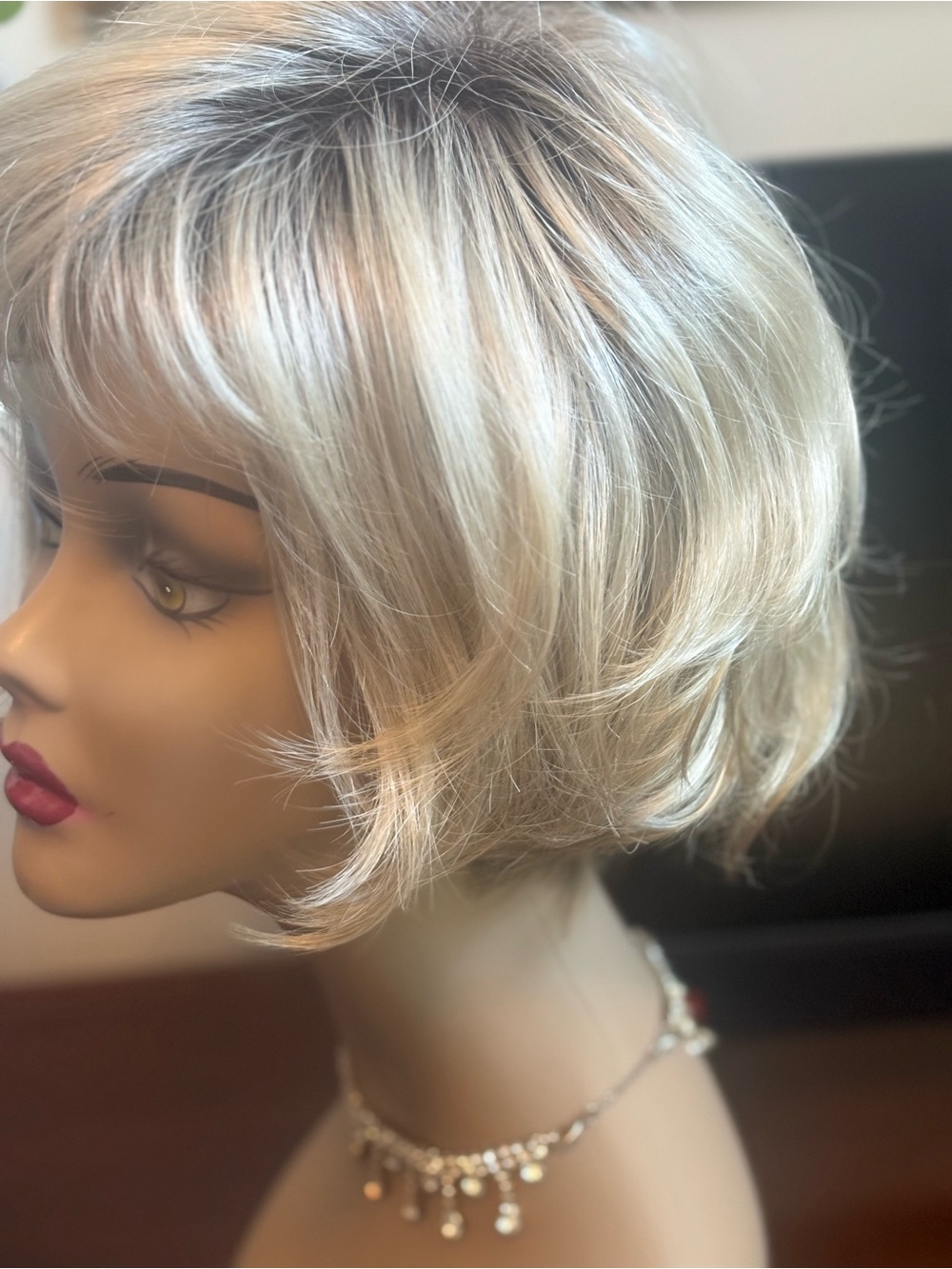 Short Layered Blonde Women’s Wig Paula Young Hallie in vanilla swirl - Picture 2 of 5